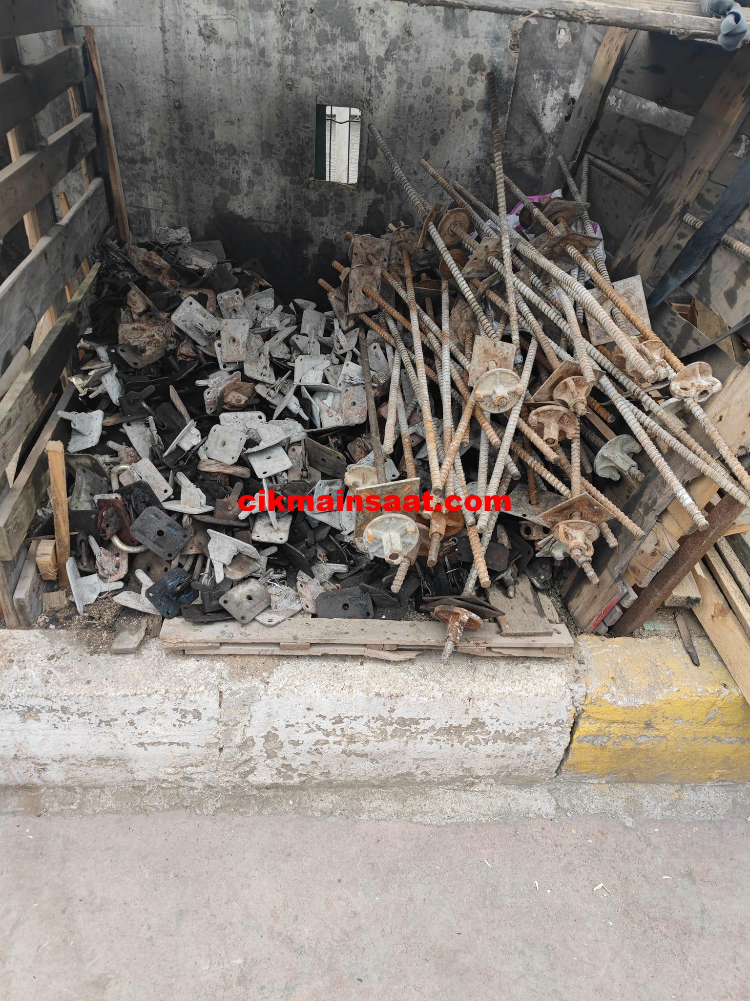 ÇIKMA NŞAAT DİREĞİ