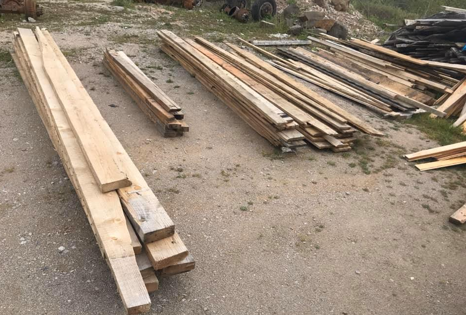 Cikma kereste 5x10 10x10 ve insaat tahtasi 4